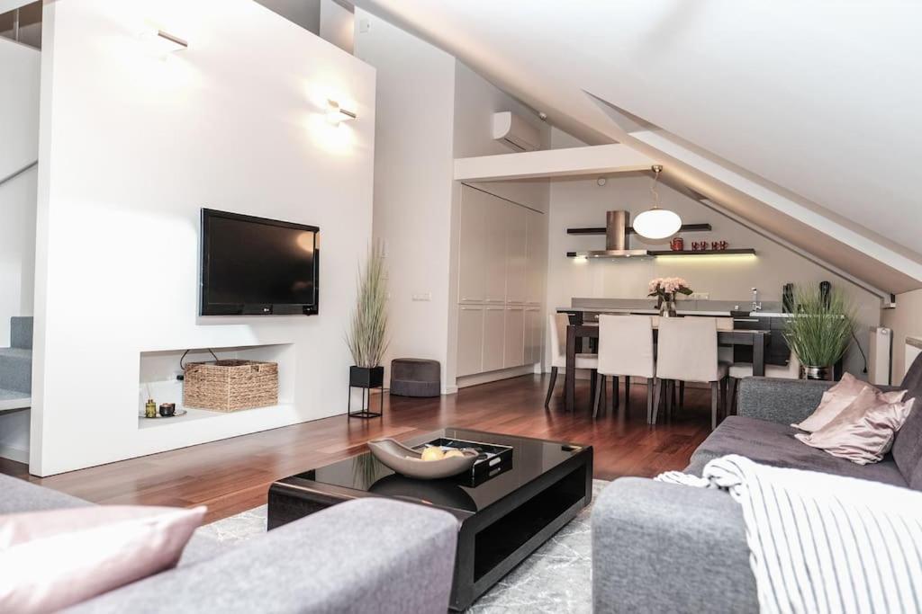 #Stayhere - Spacious Luxury Town Hall 3Bdr Apartment Вилнюс Екстериор снимка
