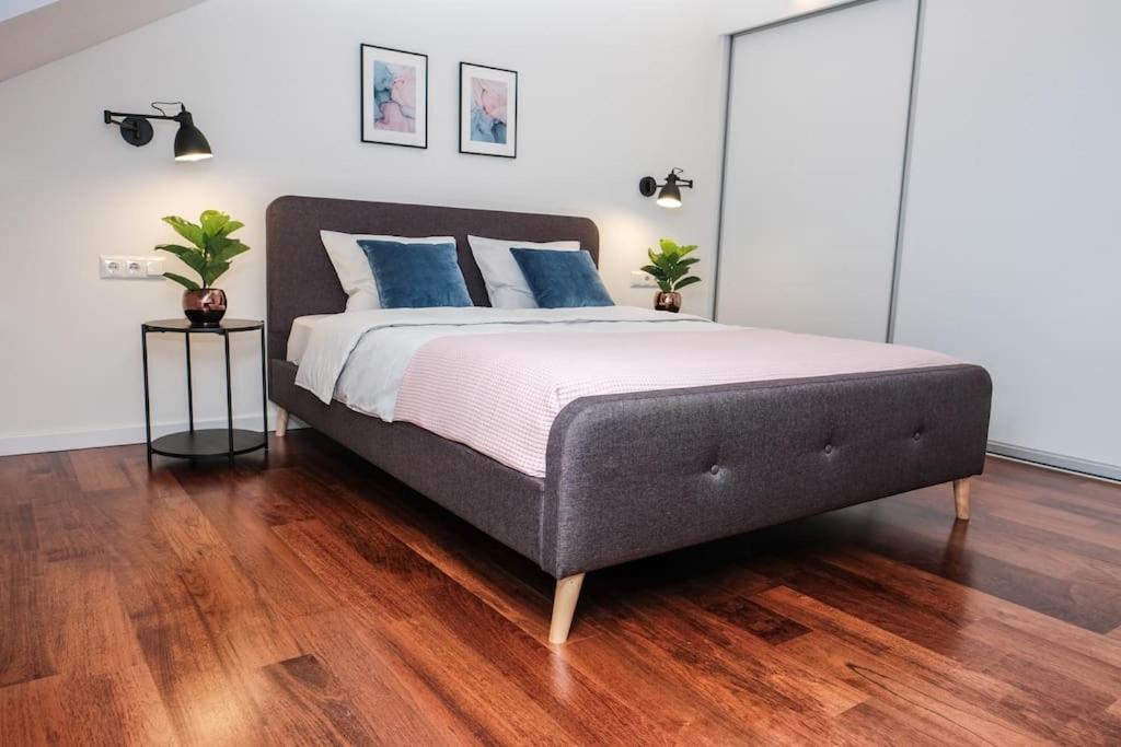 #Stayhere - Spacious Luxury Town Hall 3Bdr Apartment Вилнюс Екстериор снимка