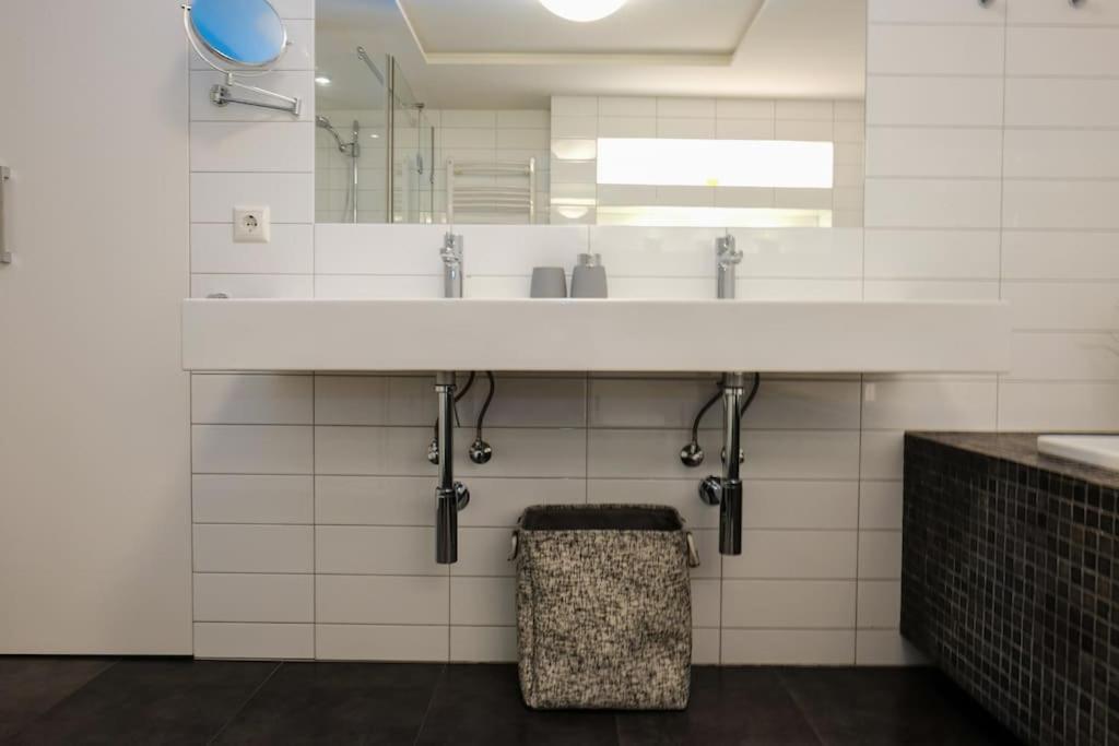 #Stayhere - Spacious Luxury Town Hall 3Bdr Apartment Вилнюс Екстериор снимка