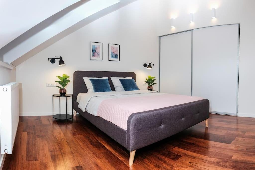 #Stayhere - Spacious Luxury Town Hall 3Bdr Apartment Вилнюс Екстериор снимка