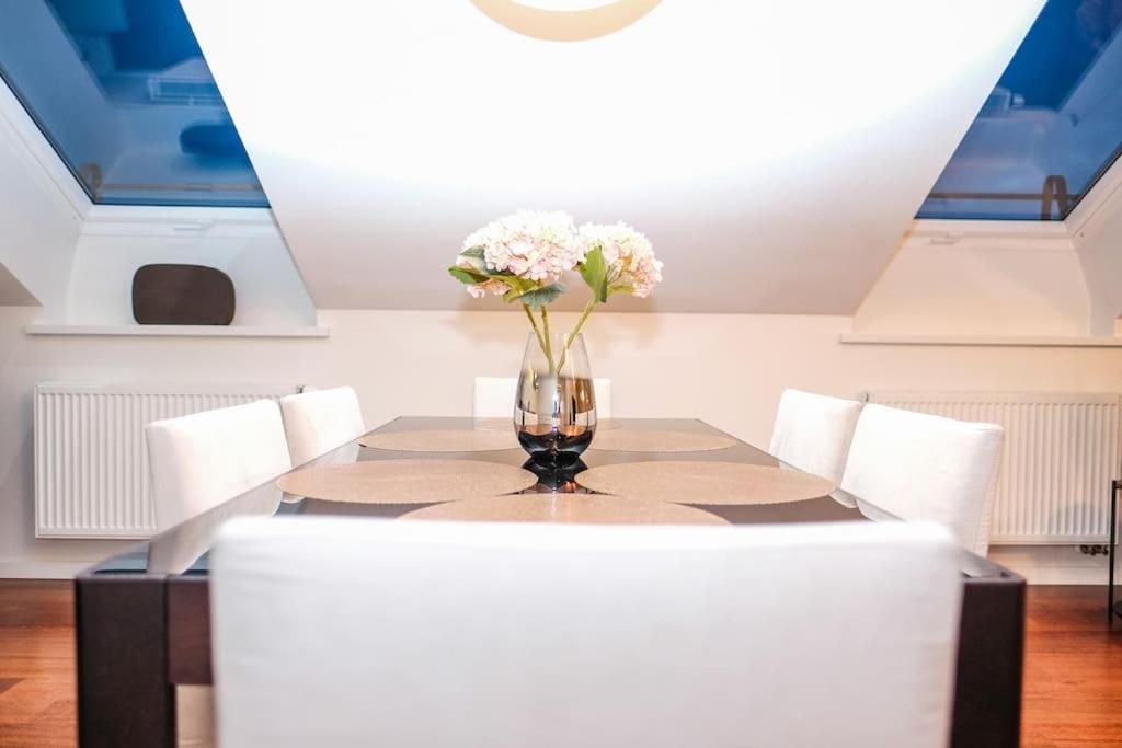 #Stayhere - Spacious Luxury Town Hall 3Bdr Apartment Вилнюс Екстериор снимка